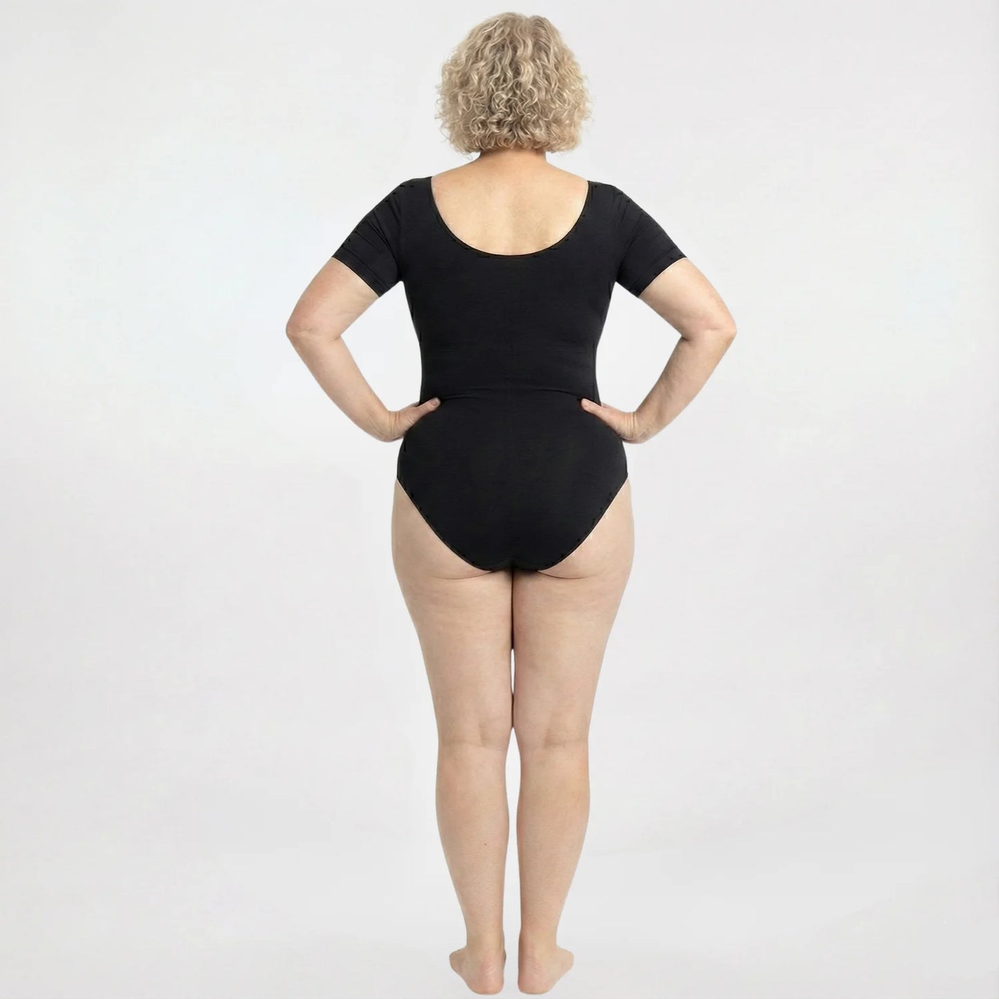 Vani | Body modellante a maniche corte